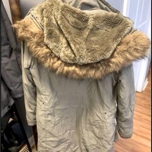 Aritzia parka Olive green